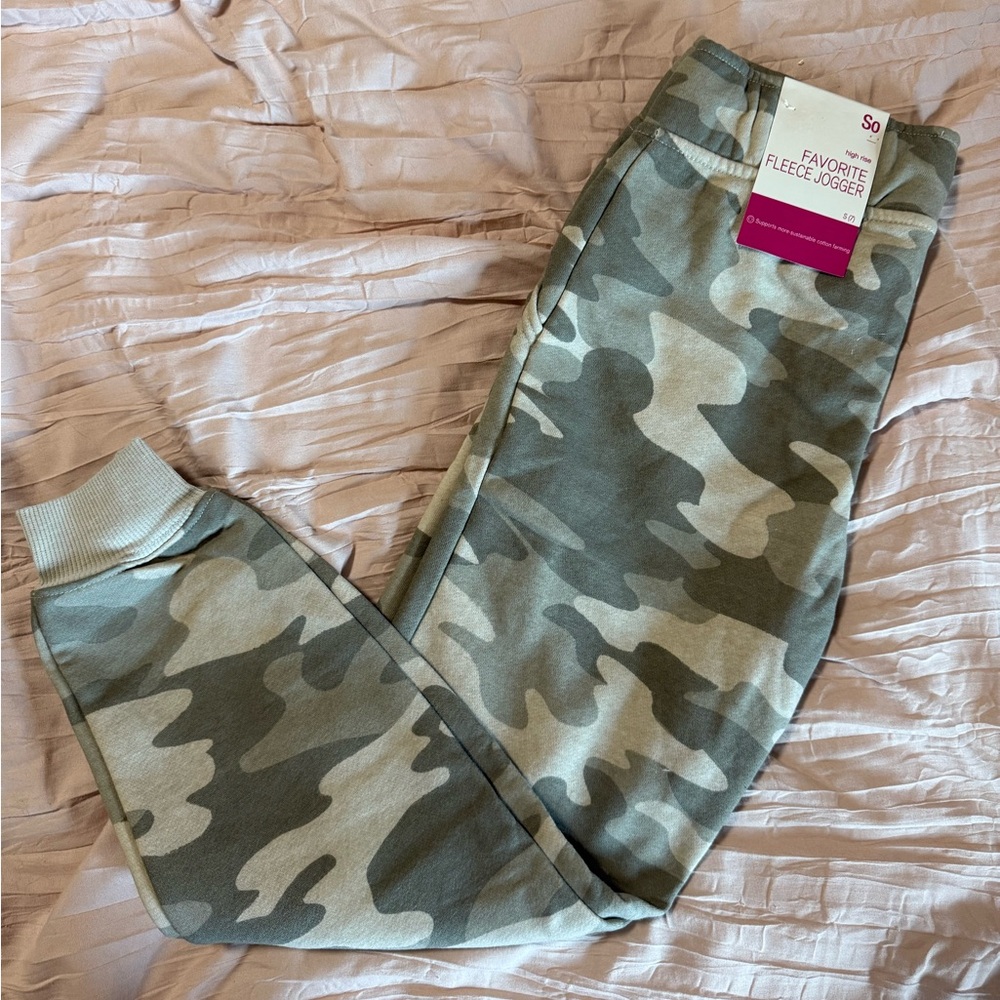 SO Kids' Green and Tan Camouflage Joggers